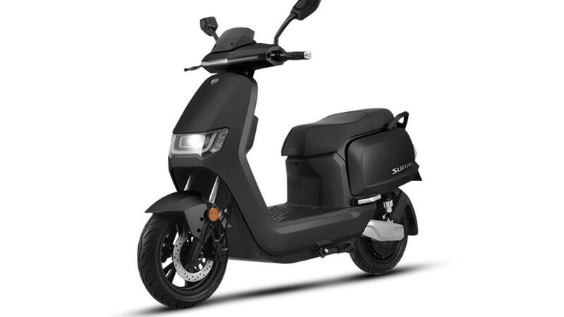 Sunra. Il colosso cinese degli scooter elettrici arriva in Italia