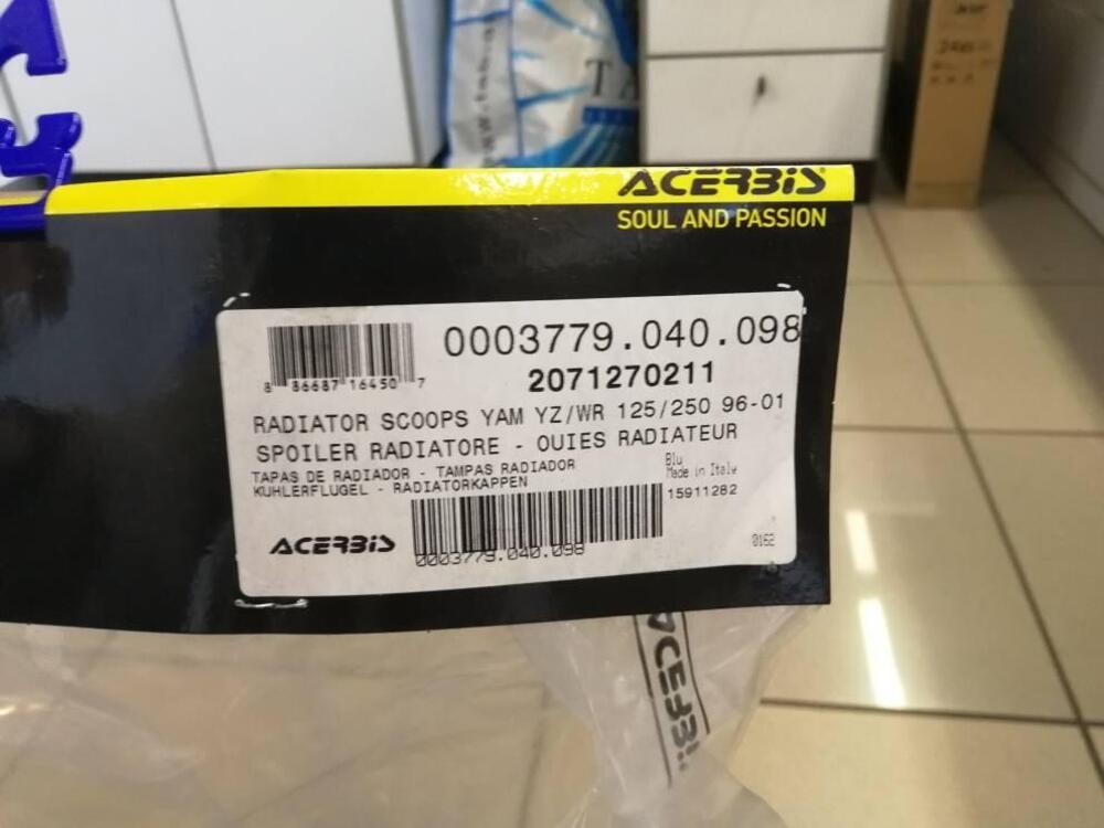 PARAFANGO ANTERIORE E CONVOGLIATORE YAMAHA Acerbis (6)