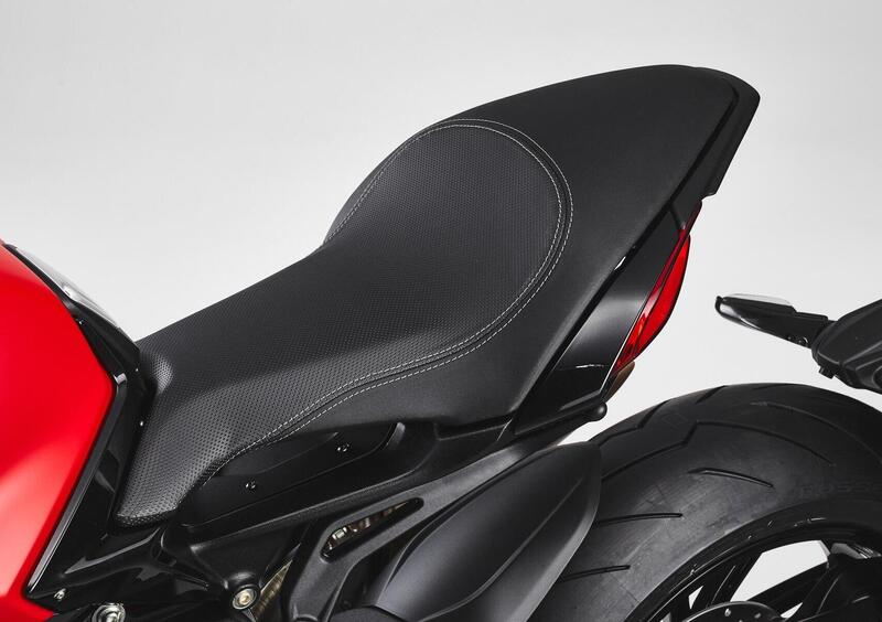 MV Agusta Dragster 800 Dragster 800 Rosso (2021 - 23) (11)