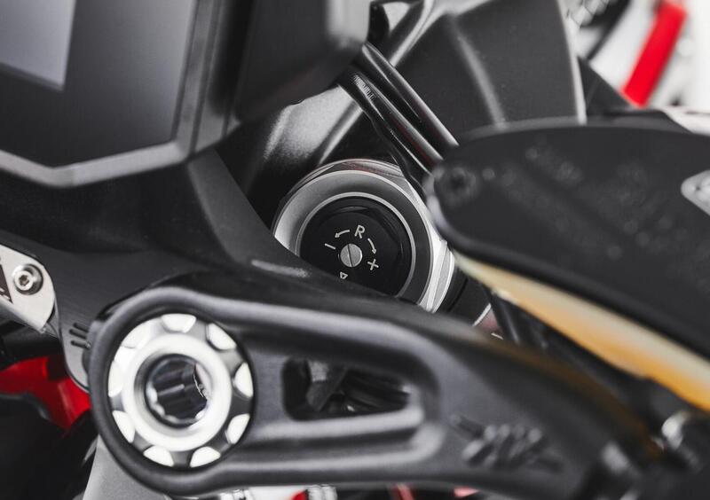 MV Agusta Dragster 800 Dragster 800 RC SCS (2021 - 22) (15)