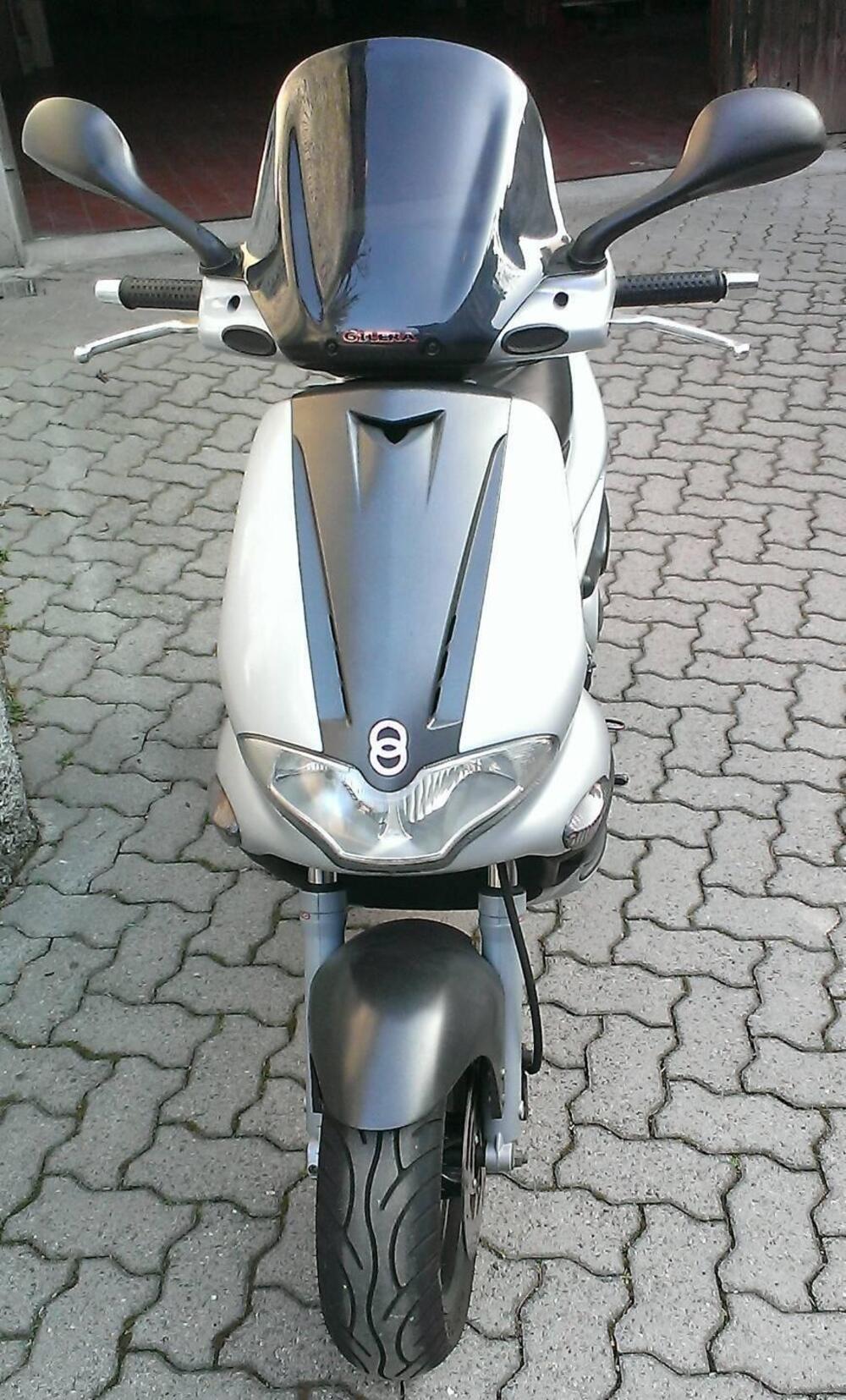 Gilera Runner 200 VXR (2002 - 05) (2)