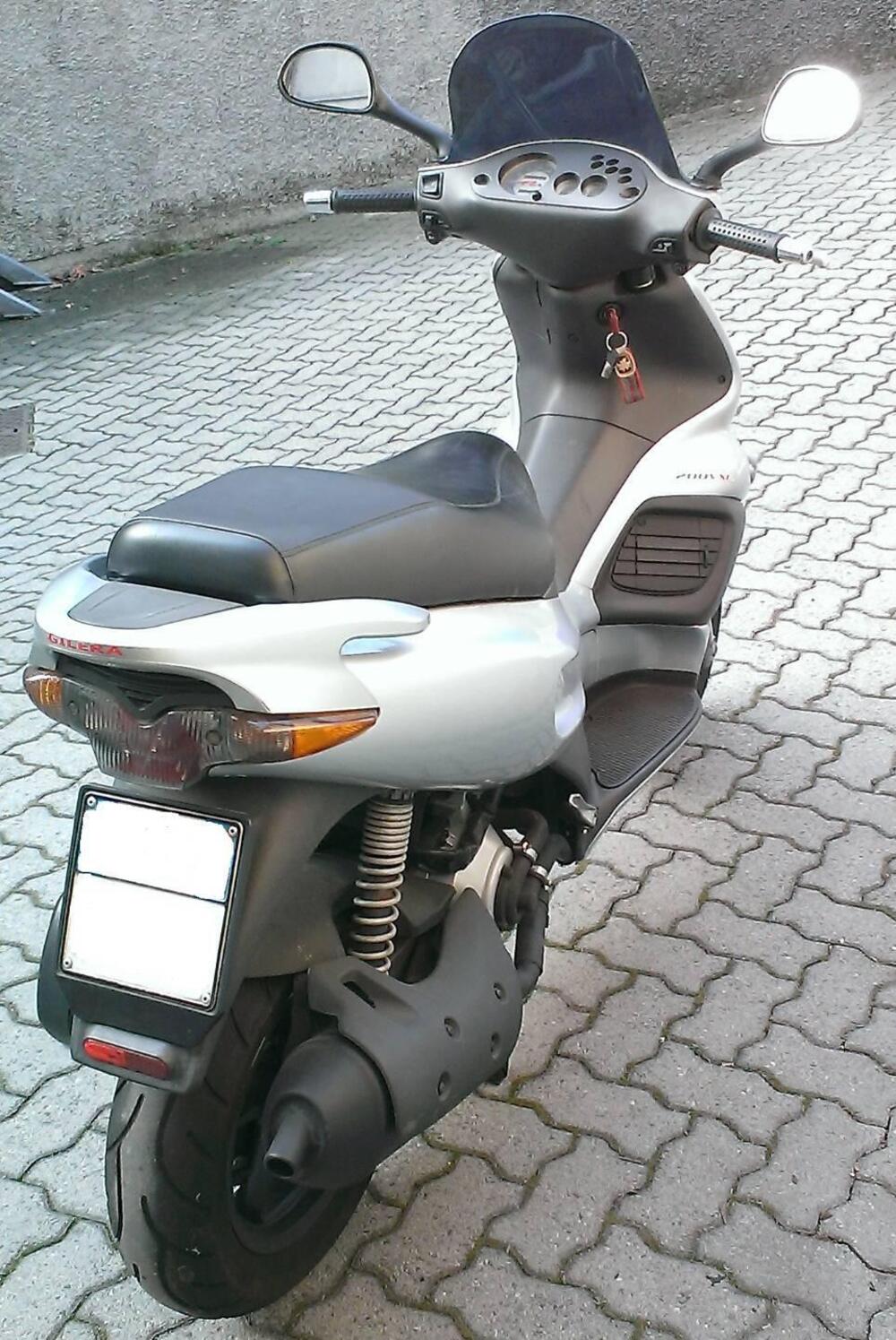 Gilera Runner 200 VXR (2002 - 05) (3)