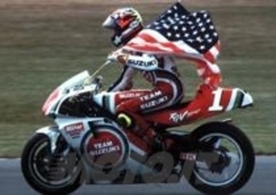 GP Austin: Kevin Schwantz buttato fuori