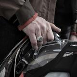 Nove25 e BMW Motorrad: arrivano i gioielli dedicati ai motociclisti 7