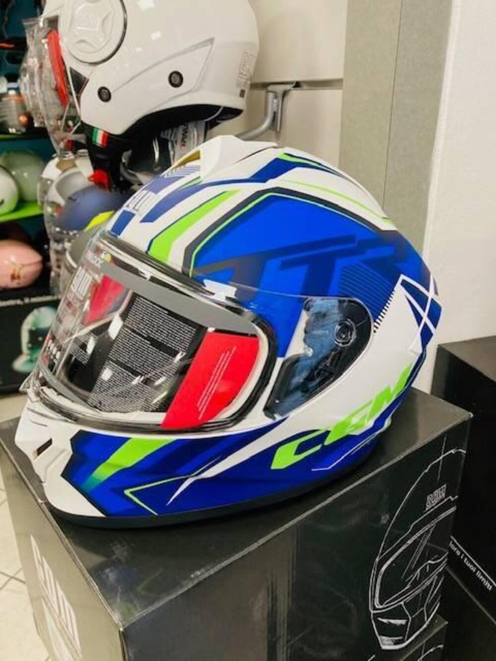 Casco CGM SUZUKA