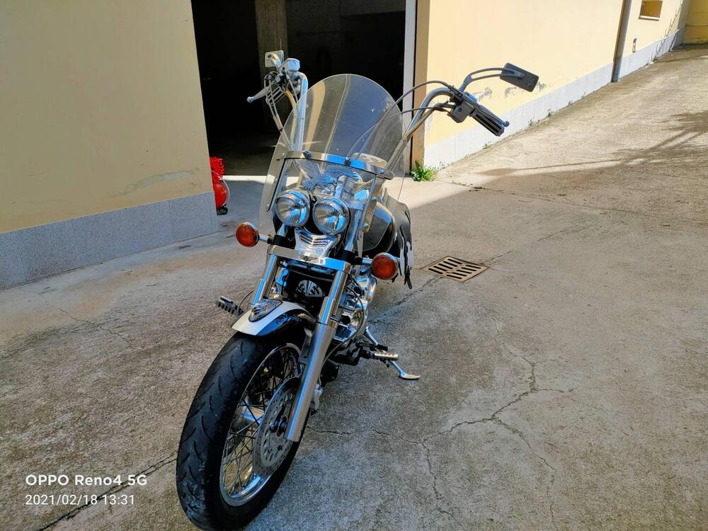 Yamaha XVS 1100 Drag Star A Classic (2000 - 06) (2)