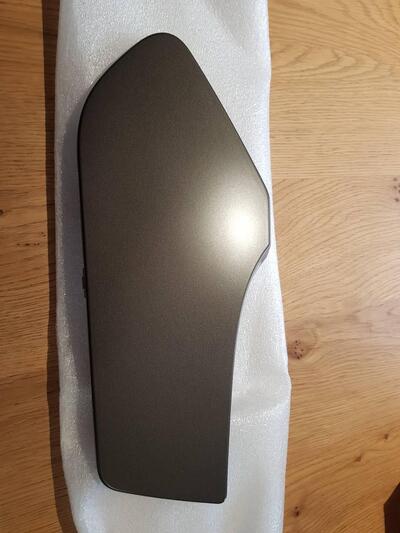 Sportello del cassetto per BMW