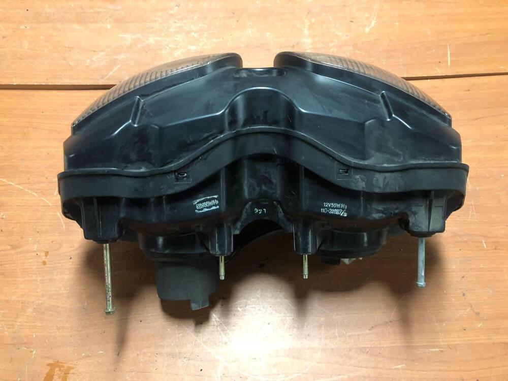 Faro anteriore Suzuki SV 650 S '99-'02 (3)
