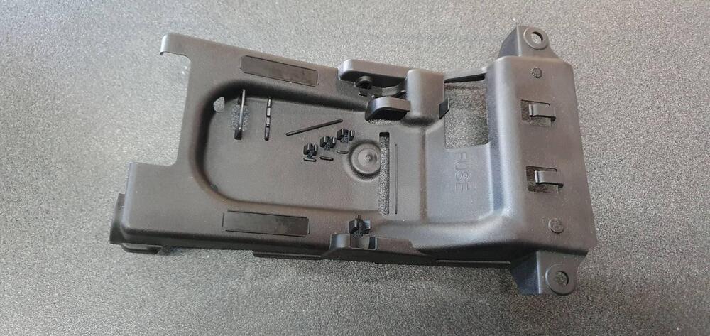 SPORTELLO BATTERIA YAMAHA PER XSR 700 B34H21290100