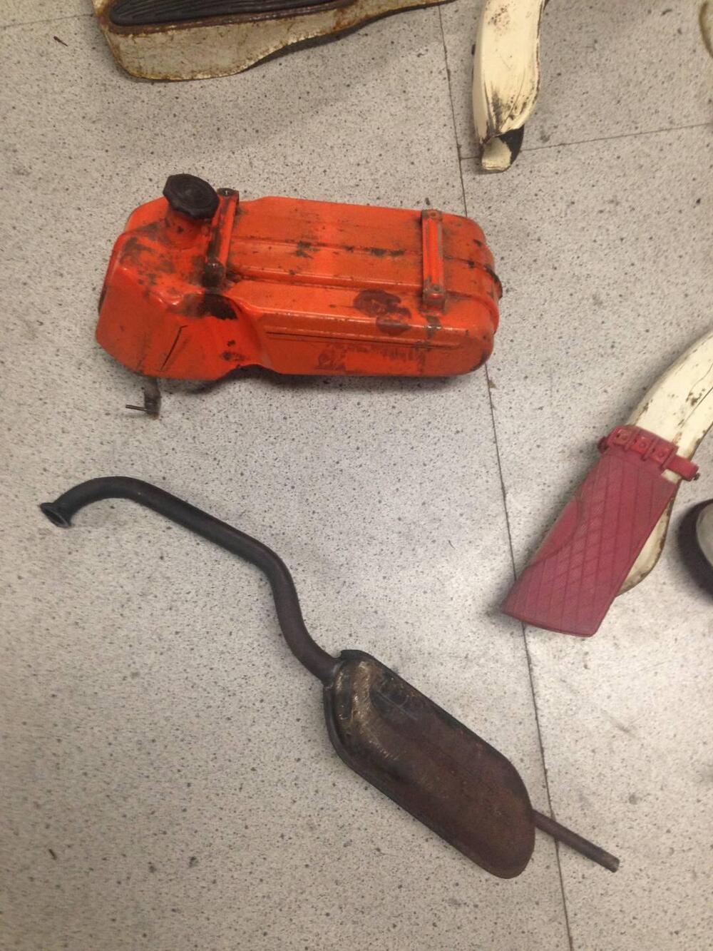 Pezzi in blocco Malaguti Cobra (5)