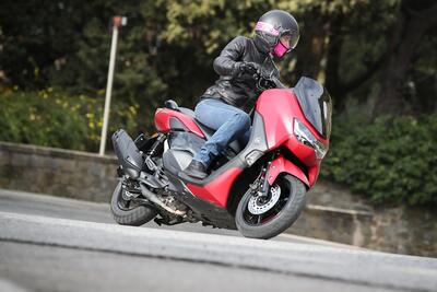 Yamaha NMAX 125 TEST: piccolo premium