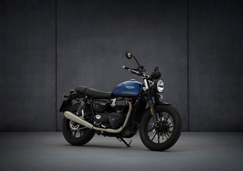 Triumph Street Twin Street Twin 900 (2021 - 22) (2)