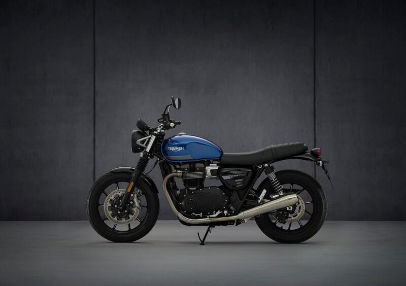 Triumph Street Twin Street Twin 900 (2021 - 22) (3)