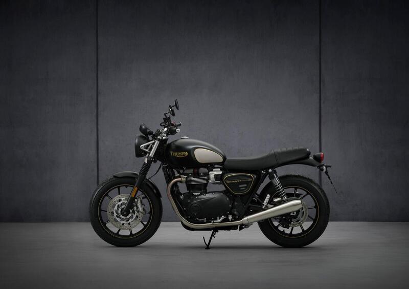 Triumph Street Twin Street Twin 900 (2021 - 22) (4)