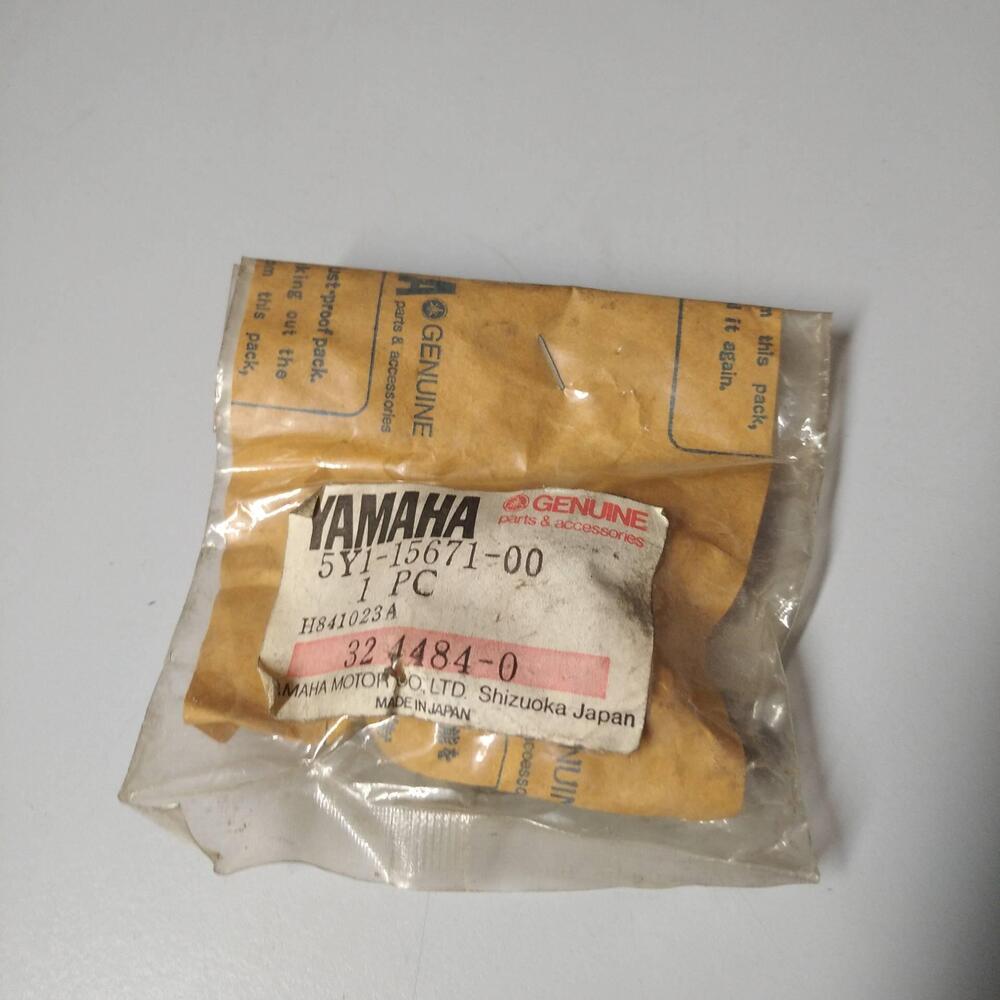 INGRANAGGIO AVVIAMENTO YAMAHA XT550 /XT 34L/43F/1V (2)