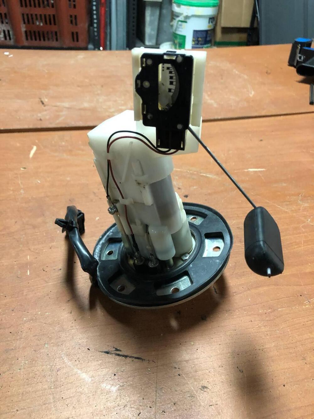 Pompa benzina Honda CB 650 F '13-'16 (4)