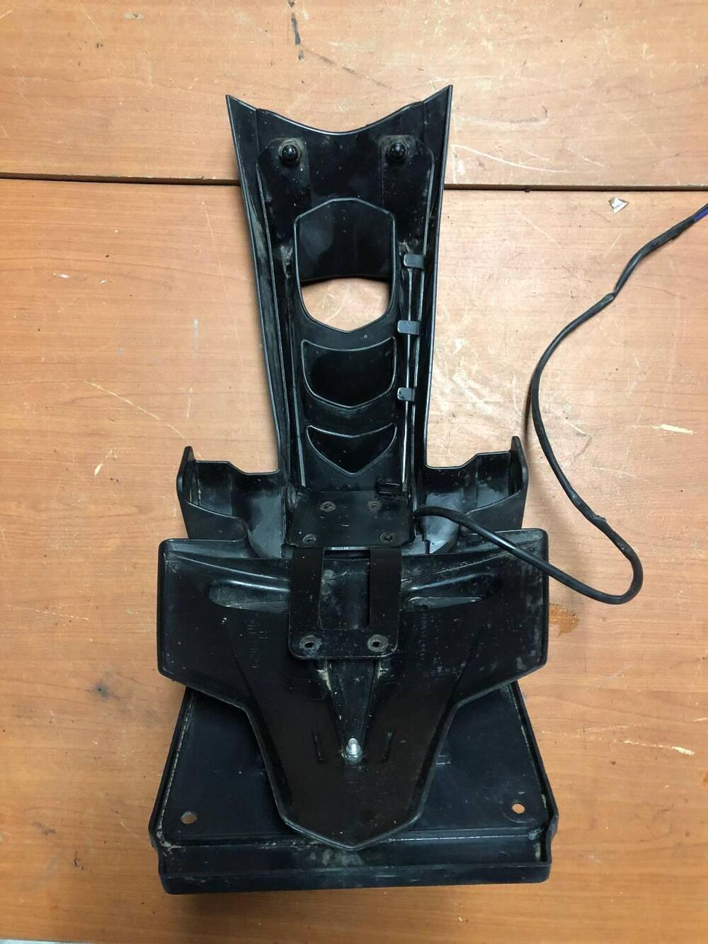 Portatarga originale Honda CB650 F '13-'16 (2)