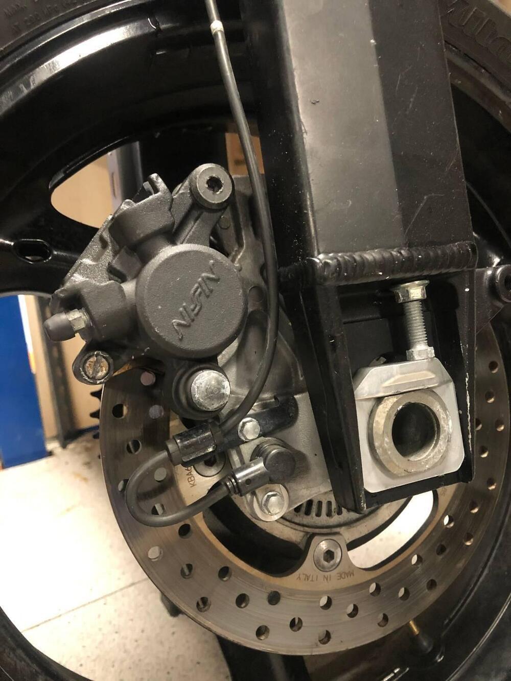 Forcellone posteriore Suzuki GSX 1250 FA (4)