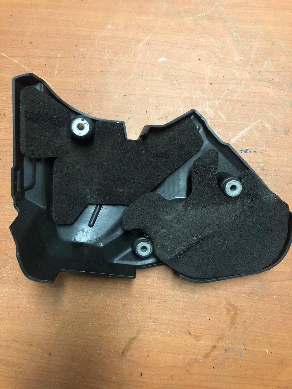 Carter sinistro Suzuki GSX 1250 FA (3)