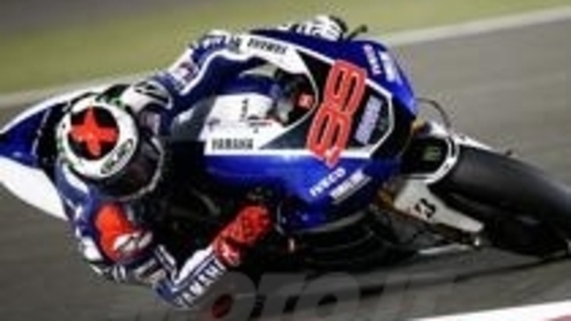 MotoGP. Lorenzo &egrave; il pi&ugrave; veloce nelle libere in Qatar. Rossi 3&deg;