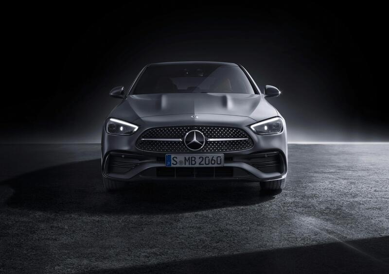 Mercedes Classe C, l&#039;elettrica con piattaforma dedicata non arriver&agrave; prima del 2024