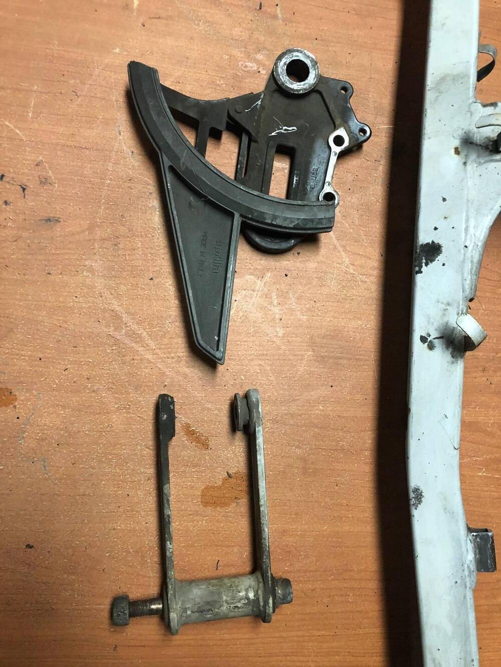 Forcellone posteriore Aprilia Pegaso 125 (2)