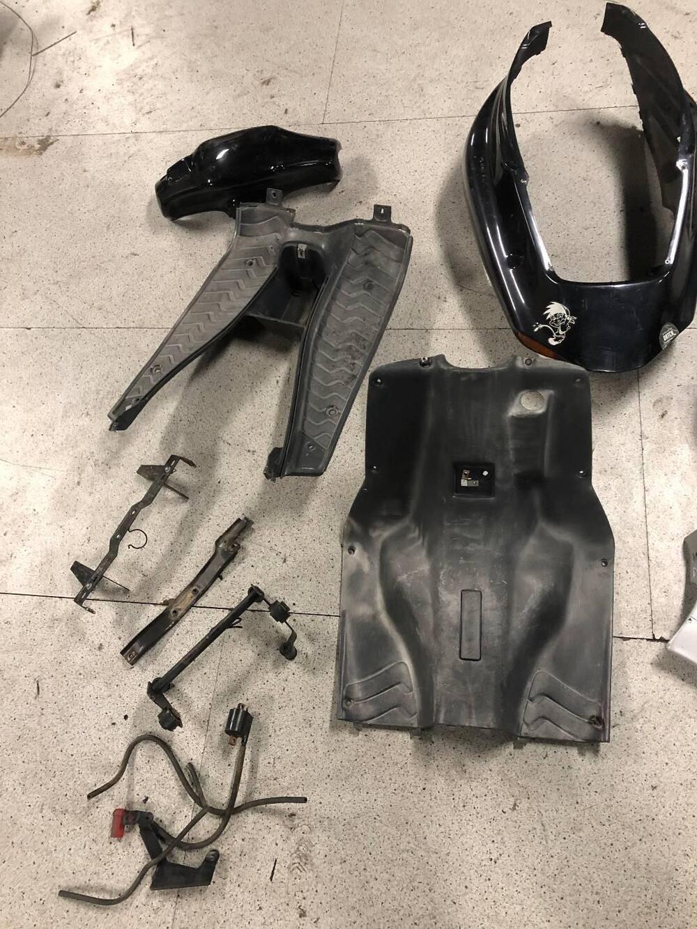 Pezzi in blocco Aprilia RS50 (8)