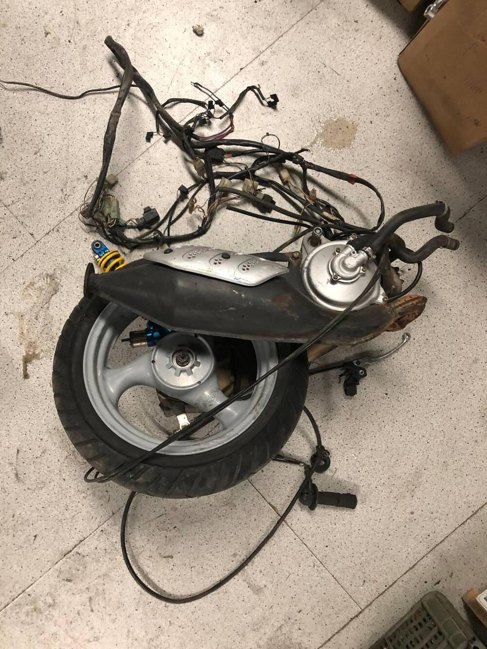 Pezzi in blocco Aprilia RS50 (9)