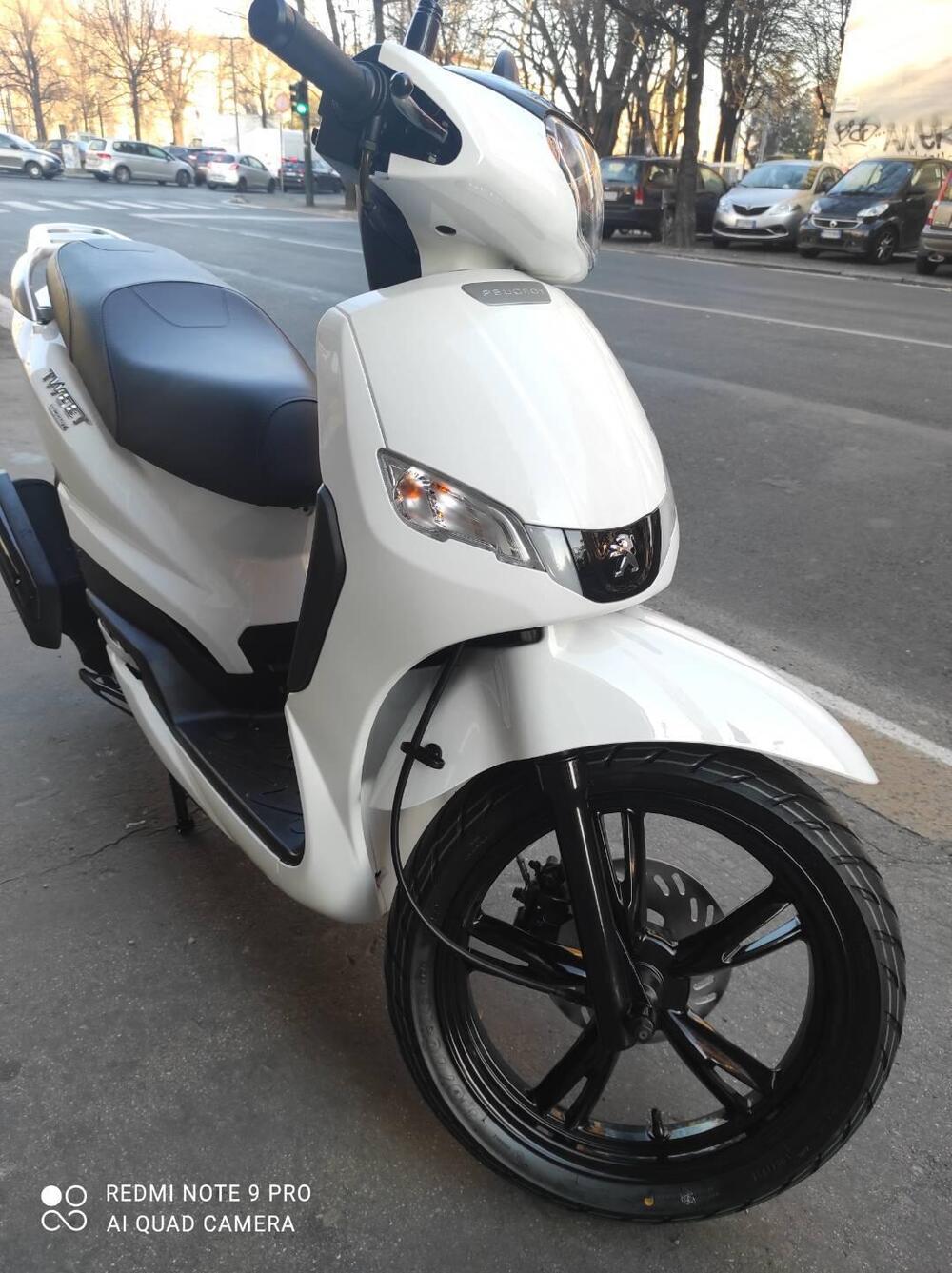 Peugeot Tweet 125i Active (2021 - 25) (14)