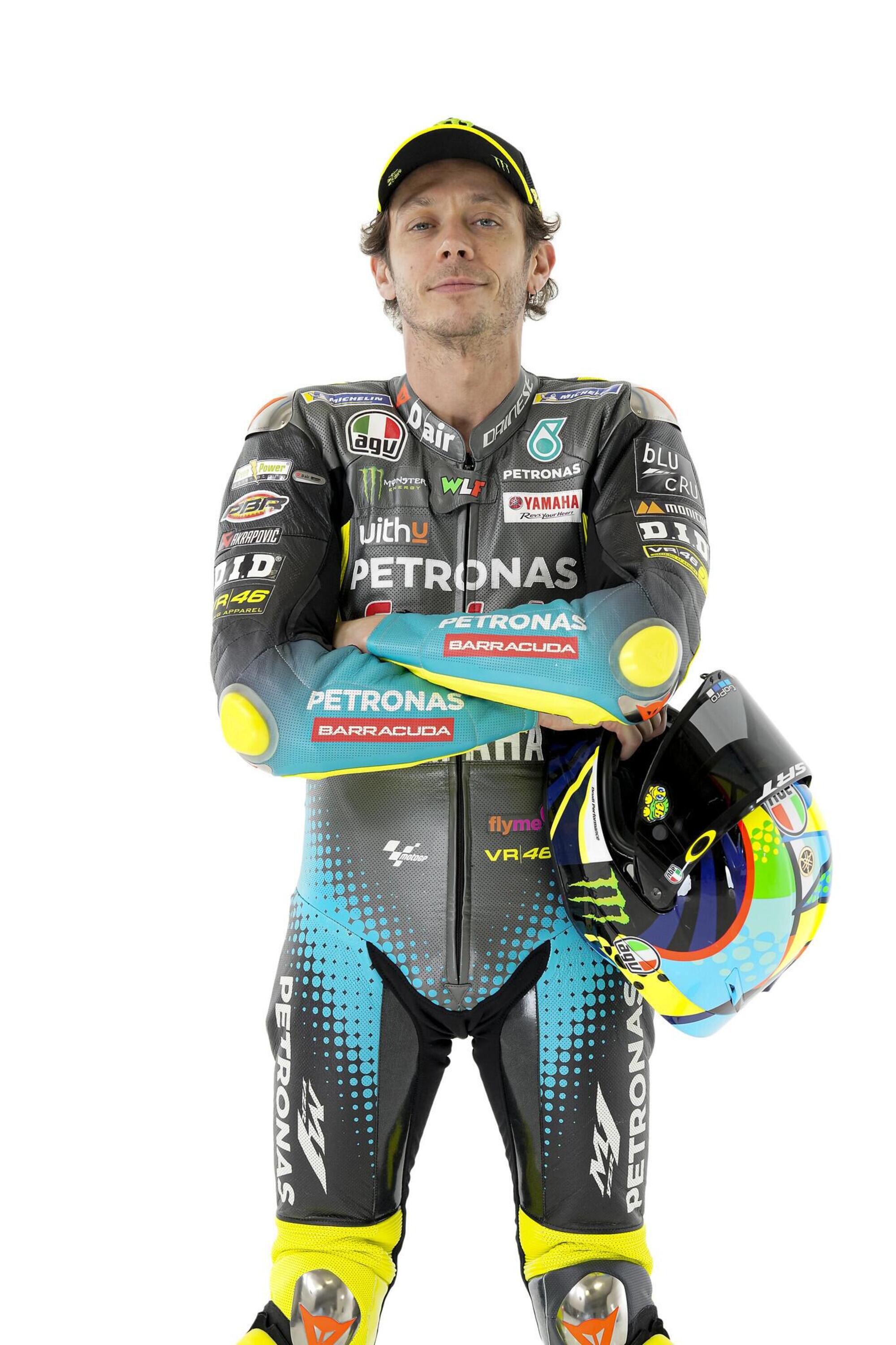 Valentino Rossi Petronas Yamaha M1 2021 new nuova colori tuta moto 6