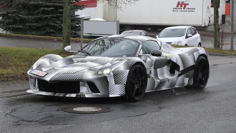 Ferrari LaFerrari, in arrivo un&#039;erede? Le foto spia