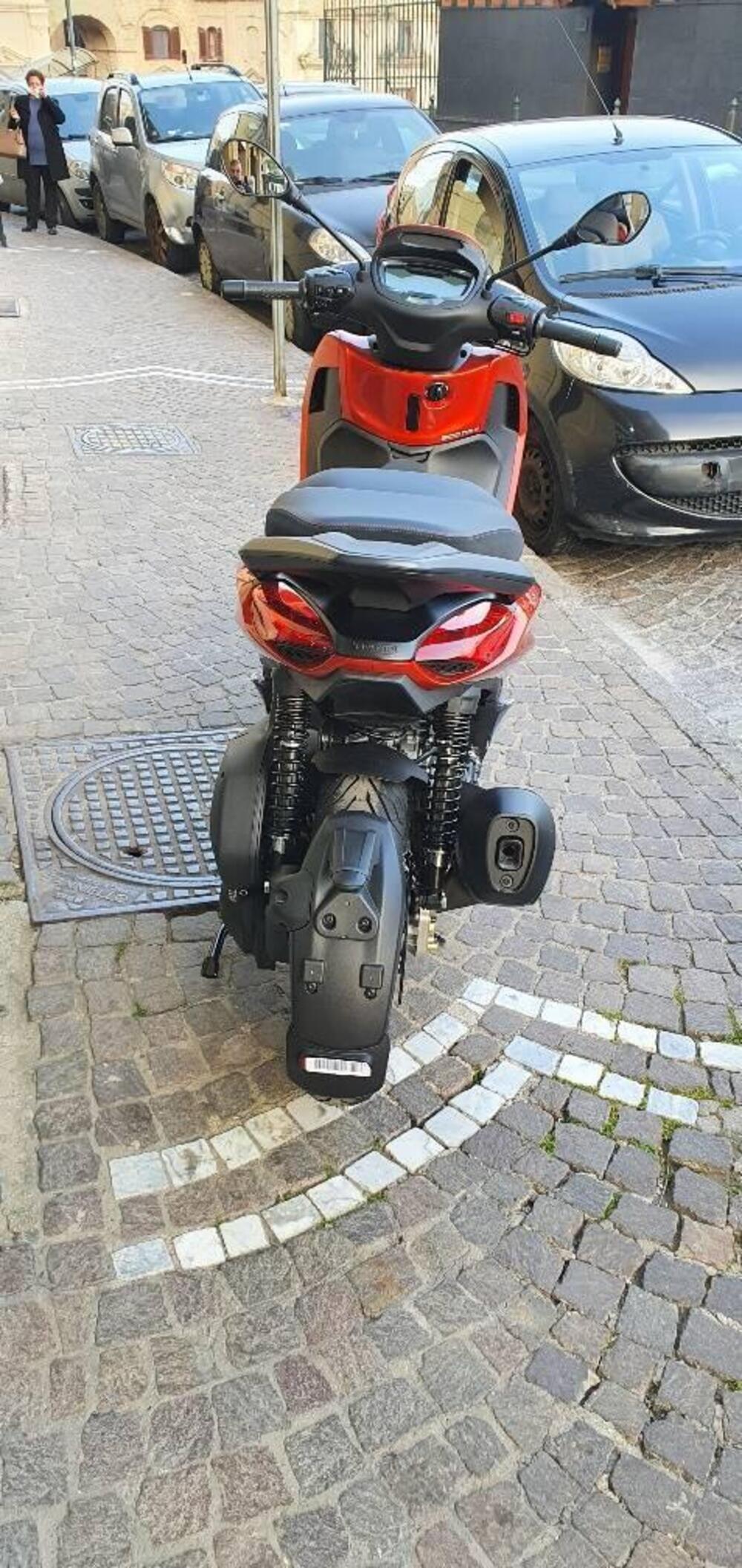 Piaggio Beverly 300 S ABS-ASR (2021 - 25) (3)