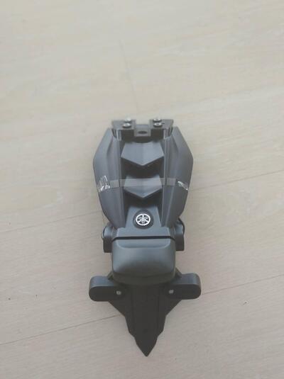 PORTATARGA COMPLETO DI LUCE TARGA YAMAHA XJ6/XJ6 S