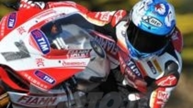 SBK. Test a Jerez per la Panigale di Checa e Badovini