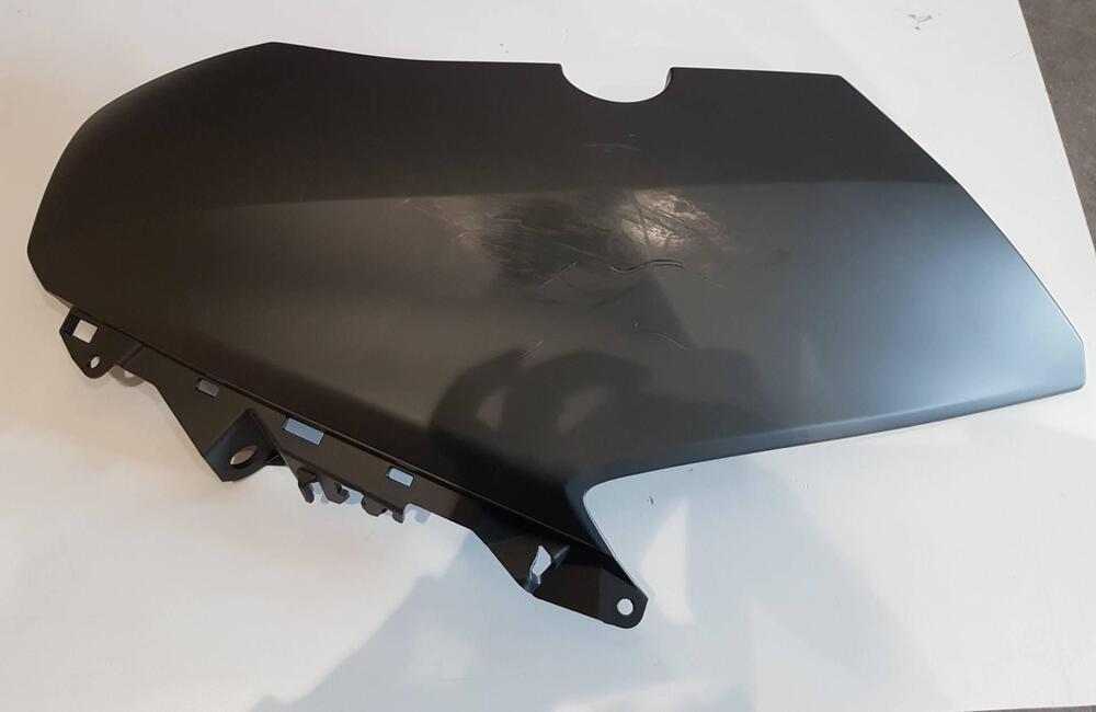 CARENA SCUDO SUPERIORE SINISTRA YAMAHA XMAX (2)