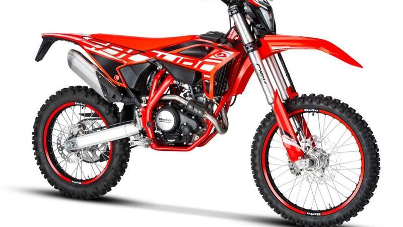 Beta lancia le RR 125 LC Enduro e Motard 2021. Dati e prezzi