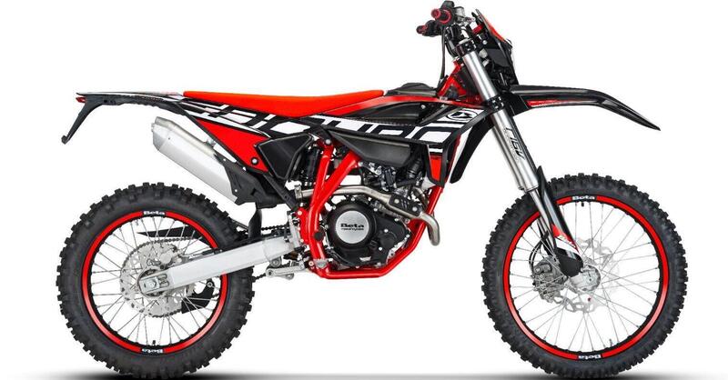 Beta lancia le RR 125 LC Enduro e Motard 2021. Dati e prezzi