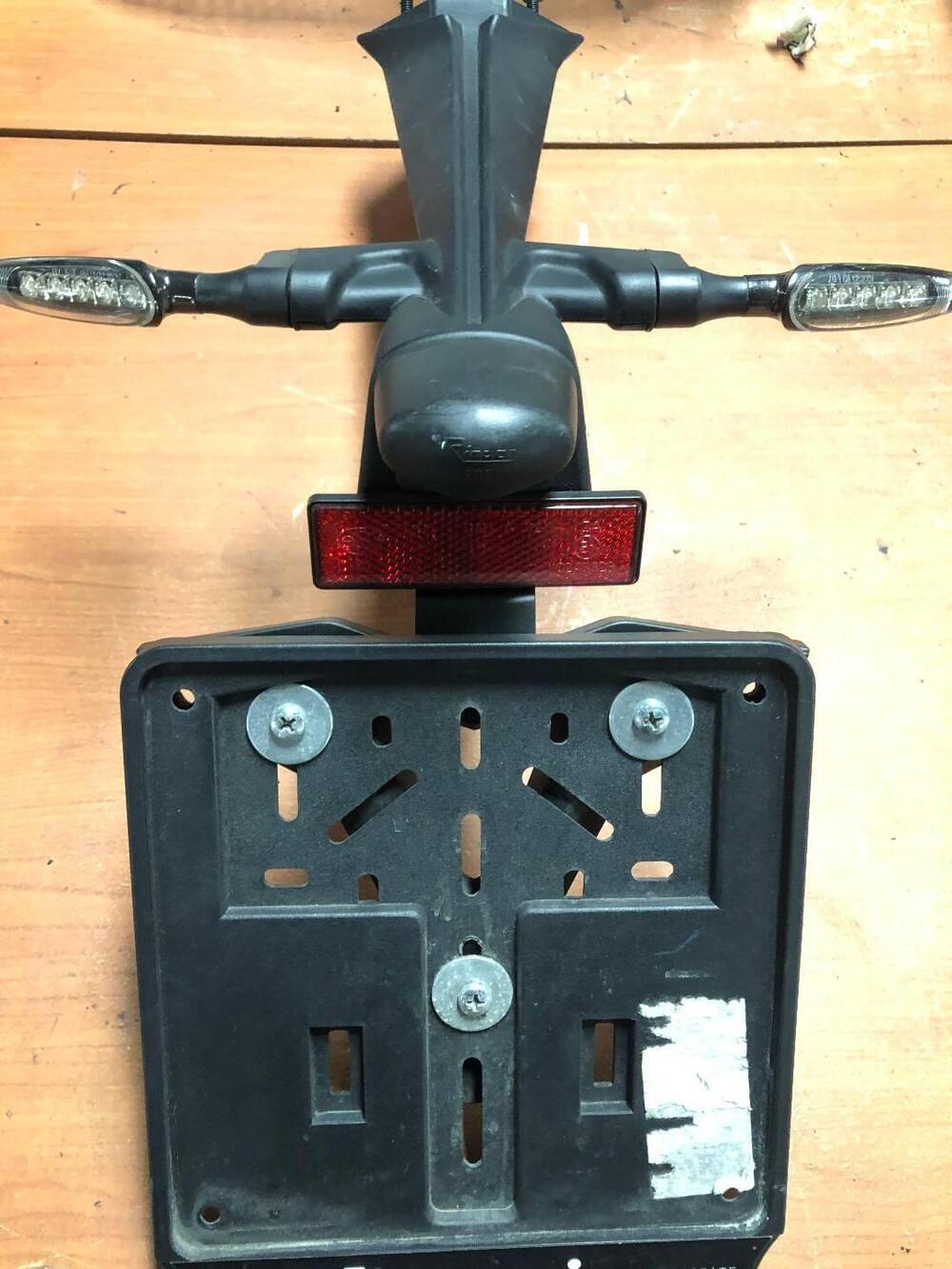 Portatarga Triumph street triple 675 '13 (2)