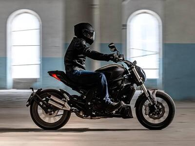 Benelli 502 C (2021 - 25) nuova