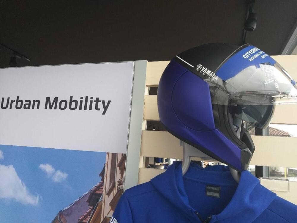 Casco jet Citycruiser Paddock Yamaha Shark Helmets