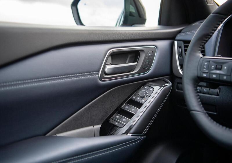 Nissan Qashqai (2021-->>) (44)
