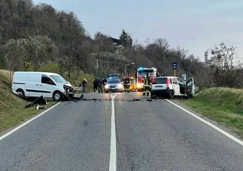 Frontale tra due fratelli nel Veronese: il pi&ugrave; piccolo &egrave; morto 