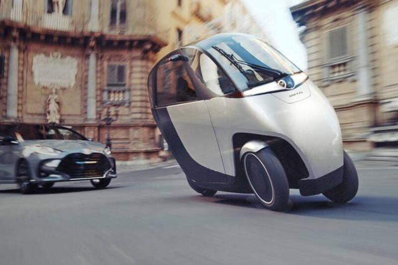 Il tre ruote elettrico con volante, airbag e clima: Nimbus Halo [auto-scooter eco-elettrico]