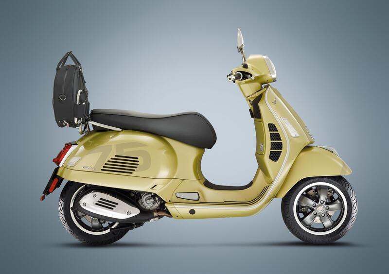 Vespa GTS 300 GTS 300 Supertech hpe 75th (2021) (6)