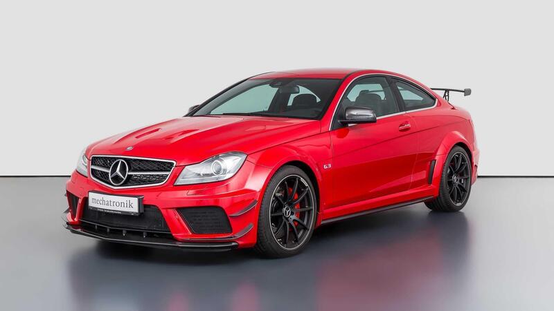 Mercedes ClasseC AMG Black Series in vendita: il V8 ha solo 120 km