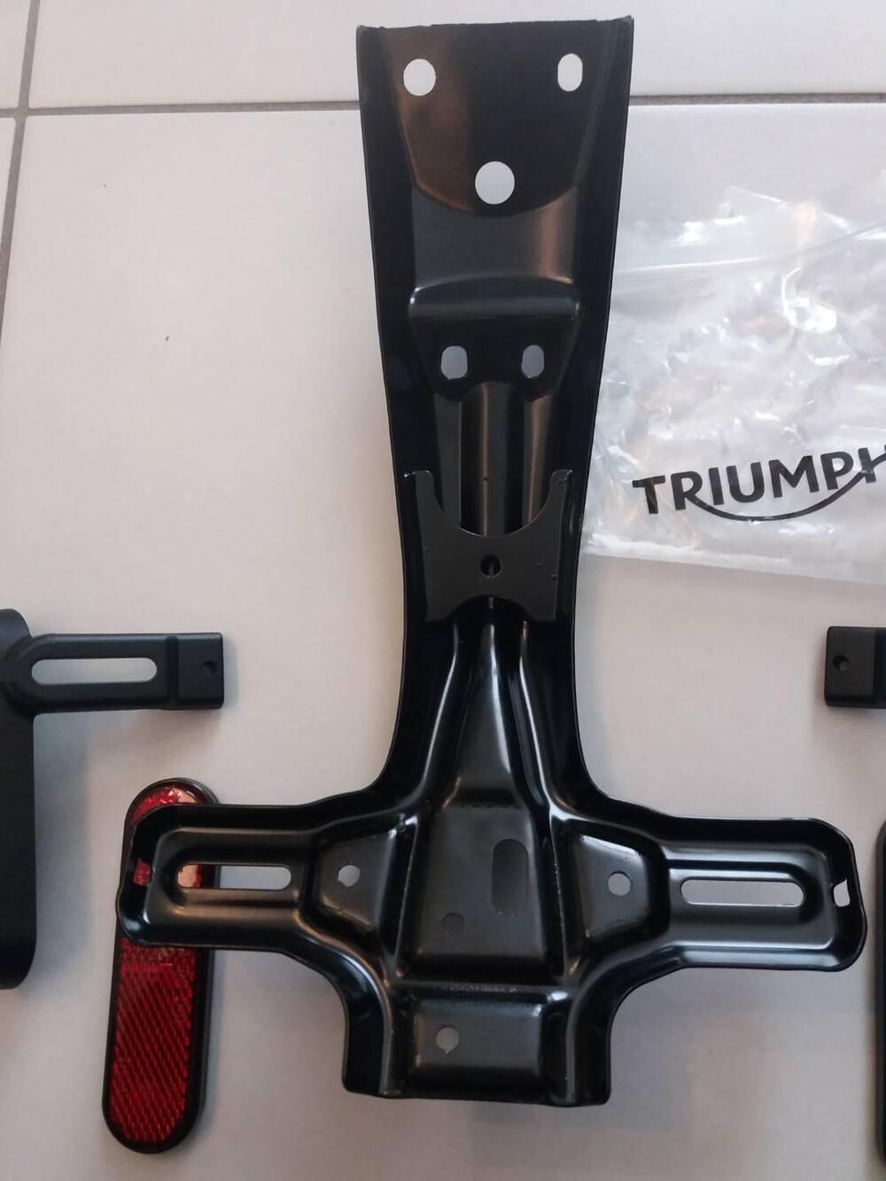 Portatarga Triumph (4)