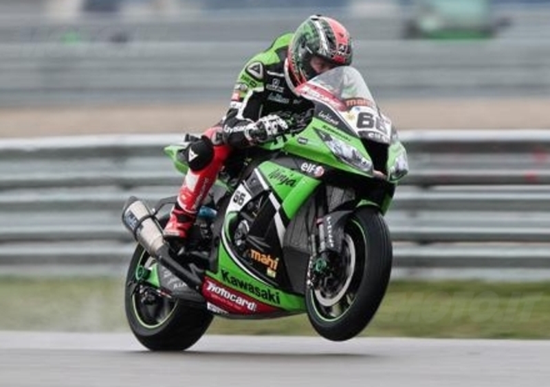 Superbike. Sykes &egrave; il pi&ugrave; veloce nelle prove sotto la pioggia di Assen