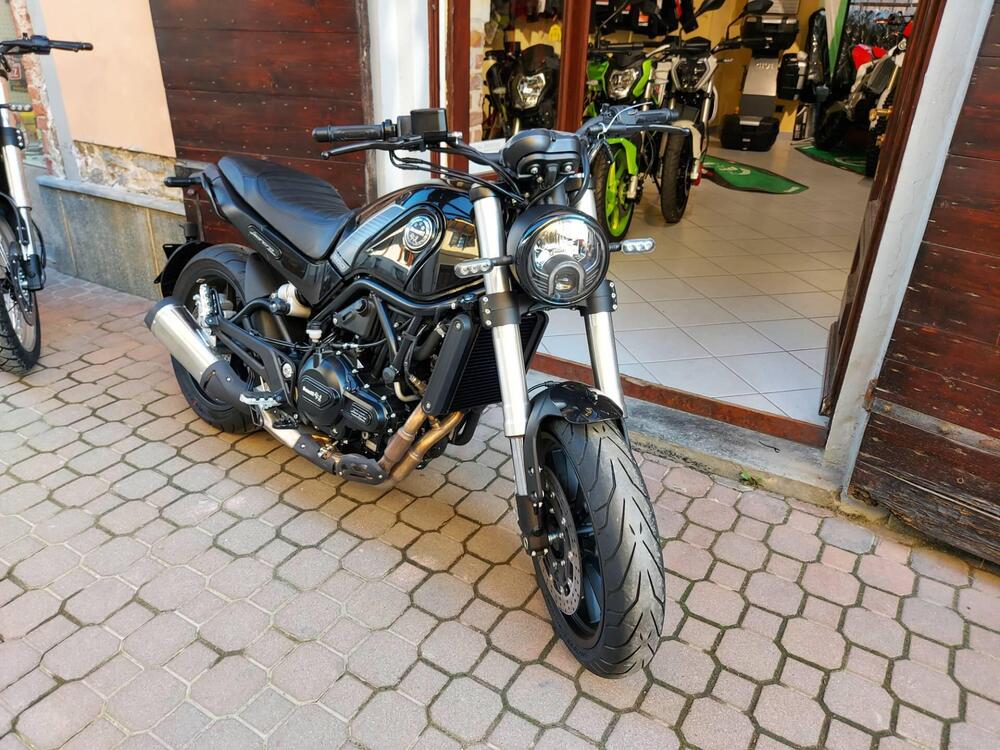 Benelli Leoncino 500 (2021 - 25) (4)