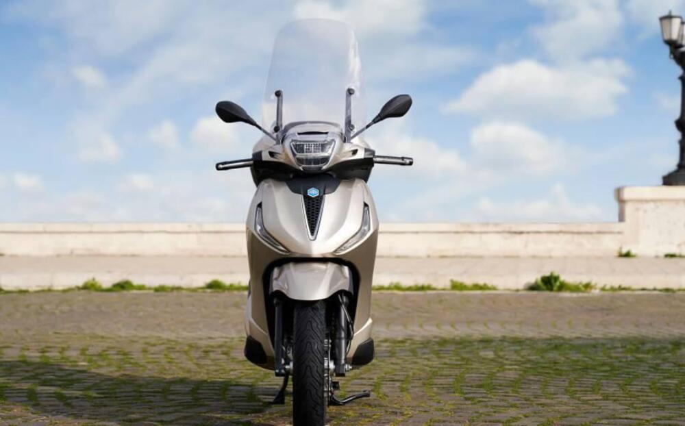 Piaggio Beverly 300 ABS-ASR (2021 - 25) (10)