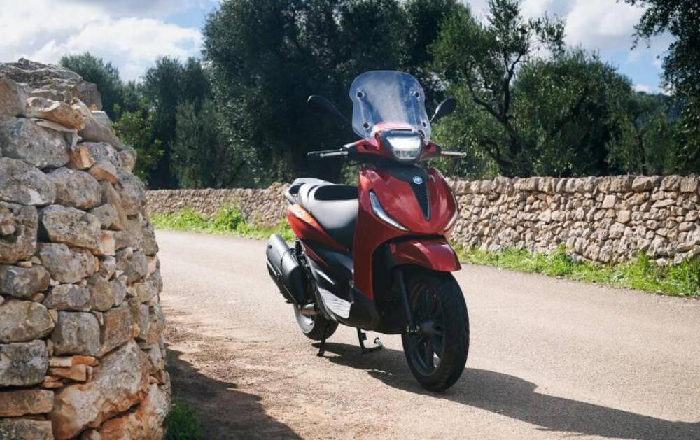 Piaggio Beverly 300 ABS-ASR (2021 - 25) (13)